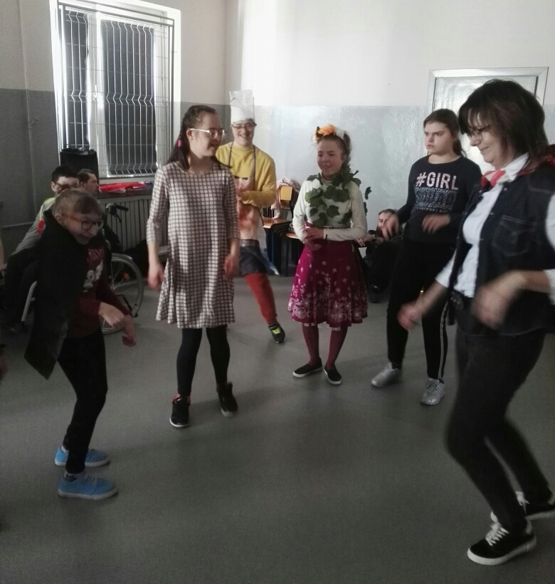 Zabawa karnawałowa – zdjęcie 6